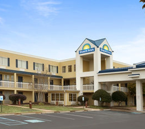 Days Inn - Chattanooga, TN