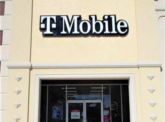 T-Mobile - Magnolia, TX