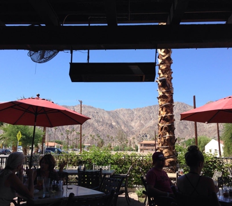 Stuft Pizza Bar & Grill - La Quinta, CA