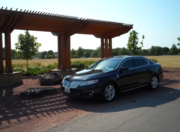 H & I Limousine - West Chicago, IL