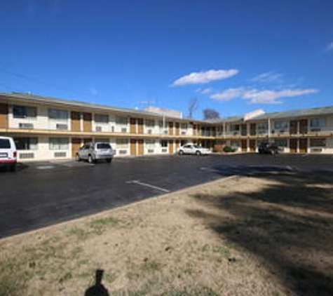 Royal Inn And Suites - Charlotte, NC