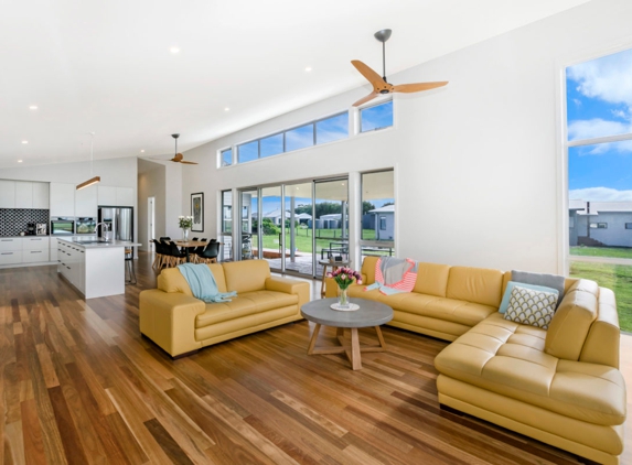 TOM TAYLOR BUILDING - Port Fairy, VIC