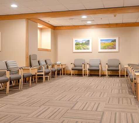 Allina Health Neuroscience, Spine and Pain Institute – Spine Center – Plymouth - Plymouth, MN