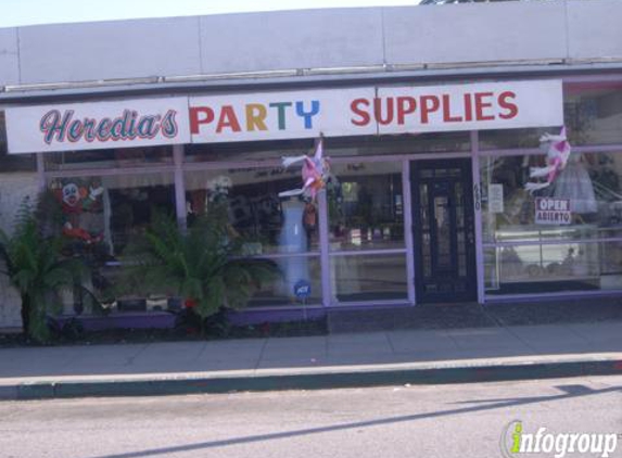 Heredia's Party Rentals-FLWRS - Long Beach, CA