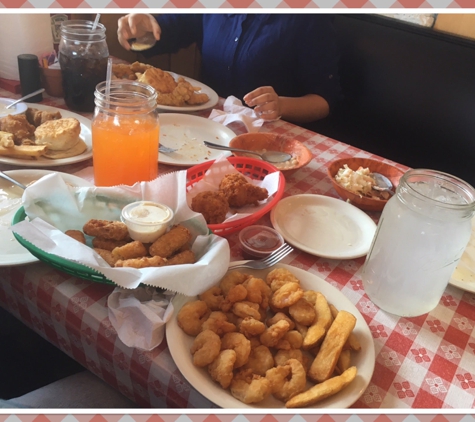 Uncle Bud's Catfish Shack - Nashville, TN