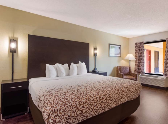 SureStay By Best Western St. Pete Clearwater Airport - Clearwater, FL