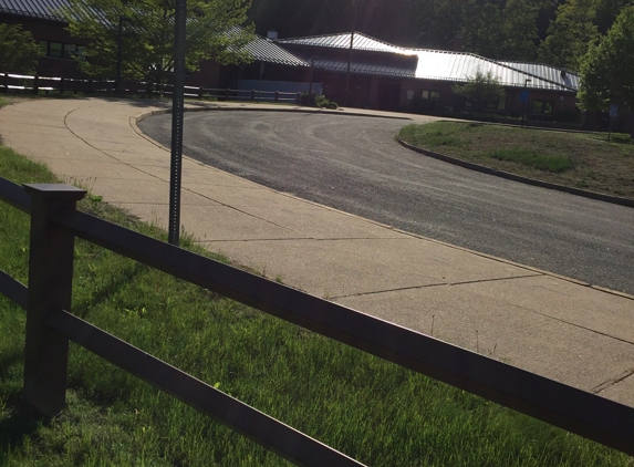 Barkhamsted Elementary School - Barkhamsted, CT