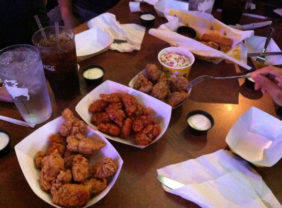 Buffalo Wild Wings - Pasadena, CA