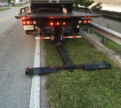 Yosvany's Towing Hialeah - Hialeah, FL