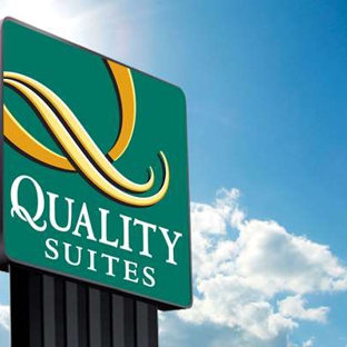 Quality Suites Near West Acres - Fargo, ND