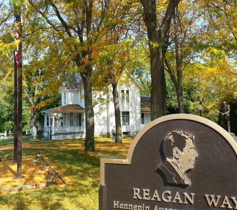 Ronald Reagan Boyhood Home - Dixon, IL
