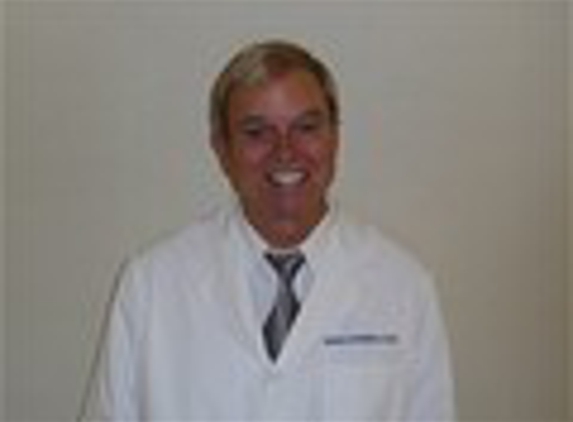 Gernie H Moorhead DDS - West Palm Beach, FL