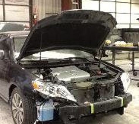 Paul's Autobody - Bloomington, IL