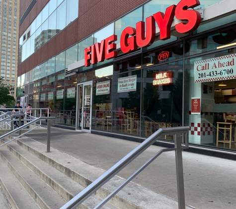 Five Guys - Jersey City, NJ