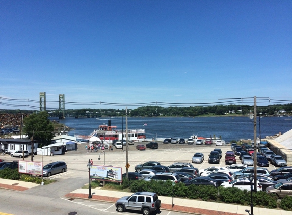 Sheraton Portsmouth Harborside Hotel - Portsmouth, NH