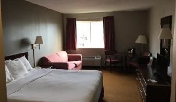 Baymont Inn & Suites - Piqua, OH