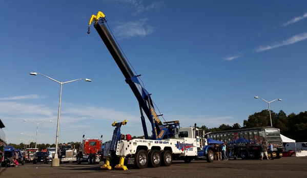 Universal Heavy Equipment & Truck Repair - Holtsville, NY