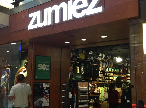 Zumiez - Culver City, CA. Mall sign