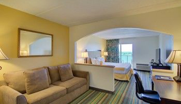 Hutchinson Island Plaza Hotel & Suites - Fort Pierce, FL