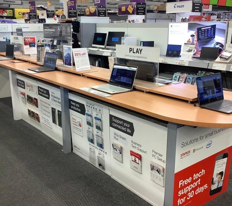 Staples - Apple Valley, CA