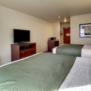 Castle Rock Inn & Suites - Bed & Breakfast & Inns