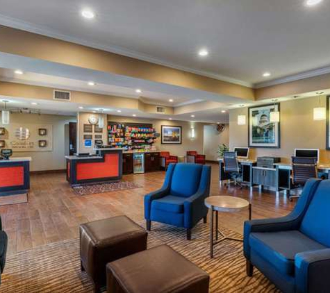 Comfort Inn & Suites Sacramento - University Area - Sacramento, CA