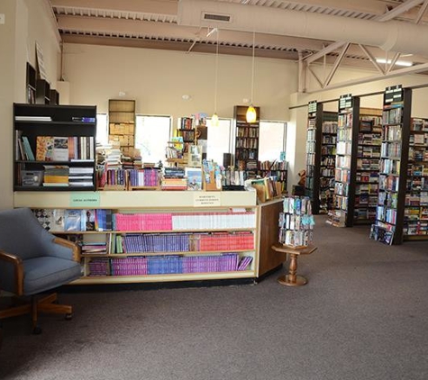 The Book Market Sales And Trading Center - Crest Hill, IL