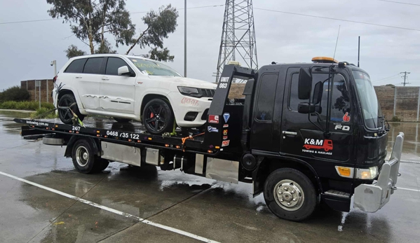 K&M Towing & Haulage - Teesdale, VIC