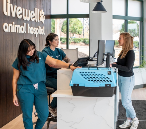 Livewell Animal Hospital of Huntersville - Huntersville, NC