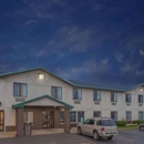 Delavan Inn & Suites - Lodging