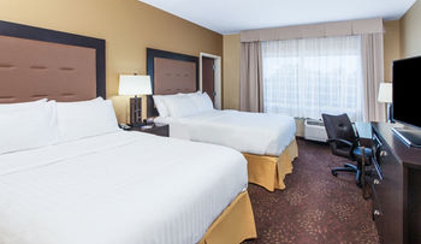 Holiday Inn Express & Suites Sandusky - Sandusky, OH