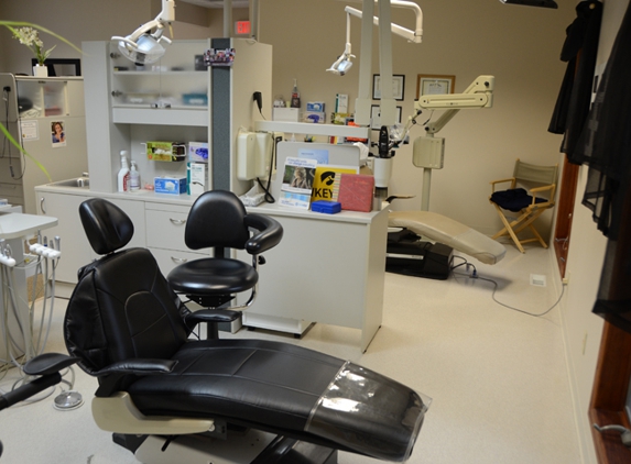 Dental Associates Of Cedar Rapids - Cedar Rapids, IA