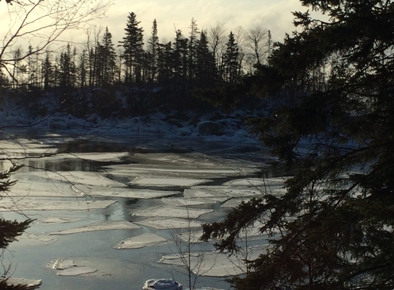 Cove Point Lodge - Beaver Bay, MN