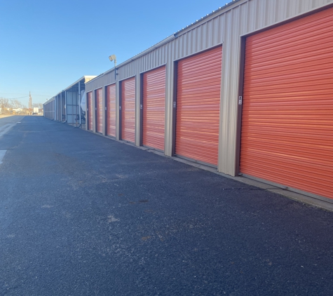 Caravan Self Storage & RV - Lubbock, TX. Enclosed units 15x30 with electric