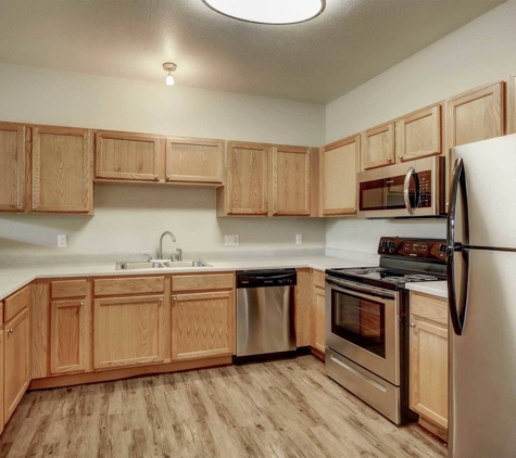 Advenir at Del Arte Townhomes - Aurora, CO