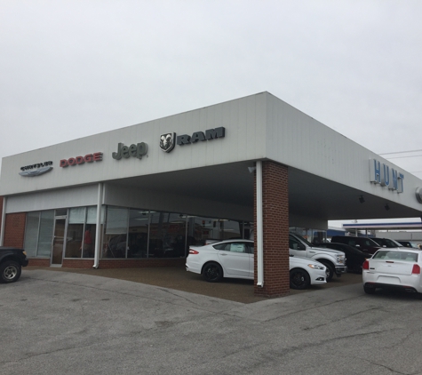 Hunt Chrysler Center - Franklin, KY. HUNT Ford-Chrysler NEW & PreOwned  Franklin, KY