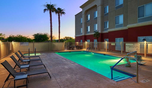 Hampton Inn & Suites Ridgecrest - Ridgecrest, CA