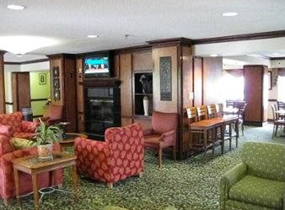 Baymont Inn & Suites - Kalamazoo, MI