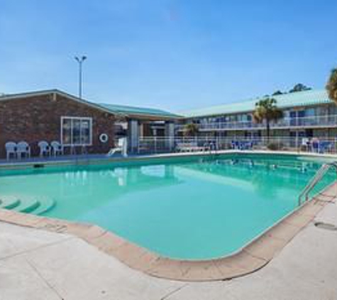 Motel 6 - Tifton, GA