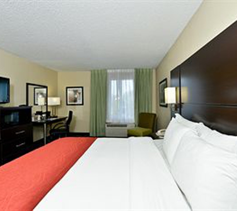 Comfort Inn & Suites Near Universal Orlando Resort-Convention Ctr. - Orlando, FL