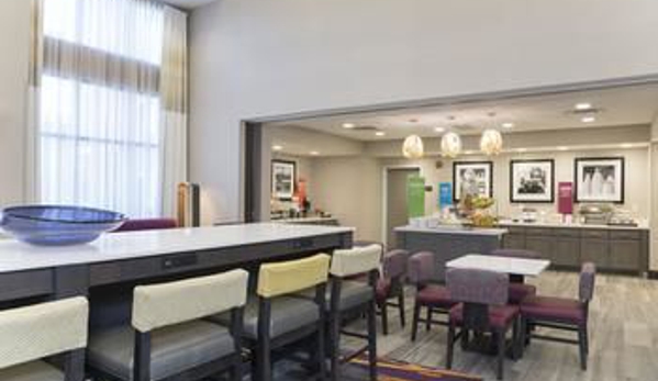 Hampton Inn & Suites West Lafayette - West Lafayette, IN