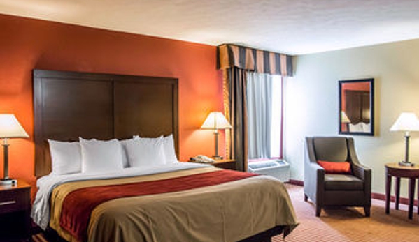 Comfort Inn & Suites Cincinnati Eastgate - Cincinnati, OH