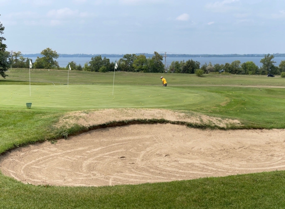 Island View Golf Course - Victoria, MN