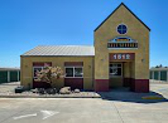 Modern Self Storage - Ceres, CA