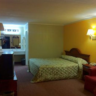 Budget Inn - Charlotte, NC