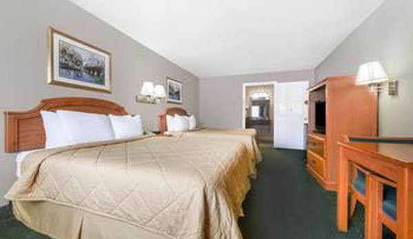 Days Inn - Granbury, TX