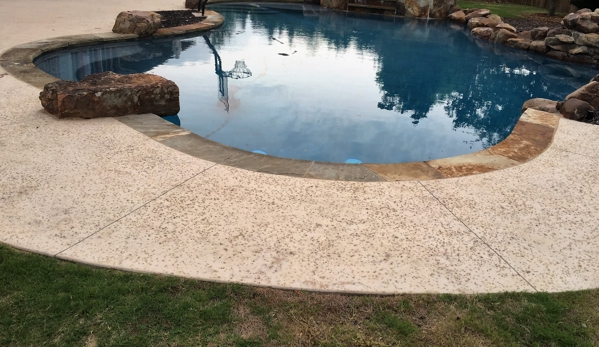 Liquid Concept Pools - Roanoke, TX