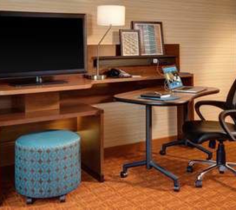 Fairfield Inn & Suites - London, KY