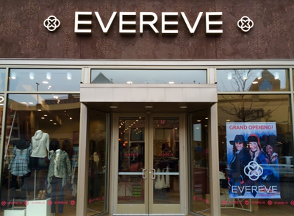 Evereve - Minneapolis, MN