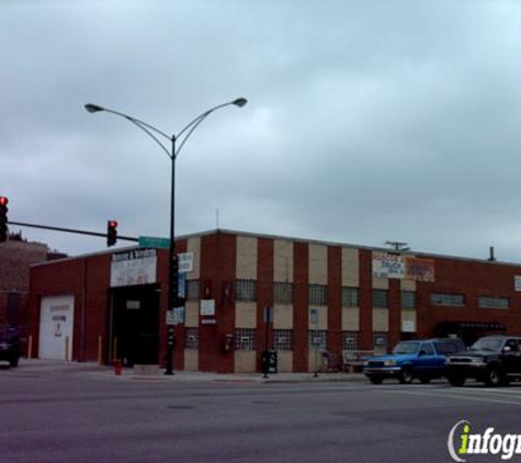 Roscoe & Western Garage - Chicago, IL